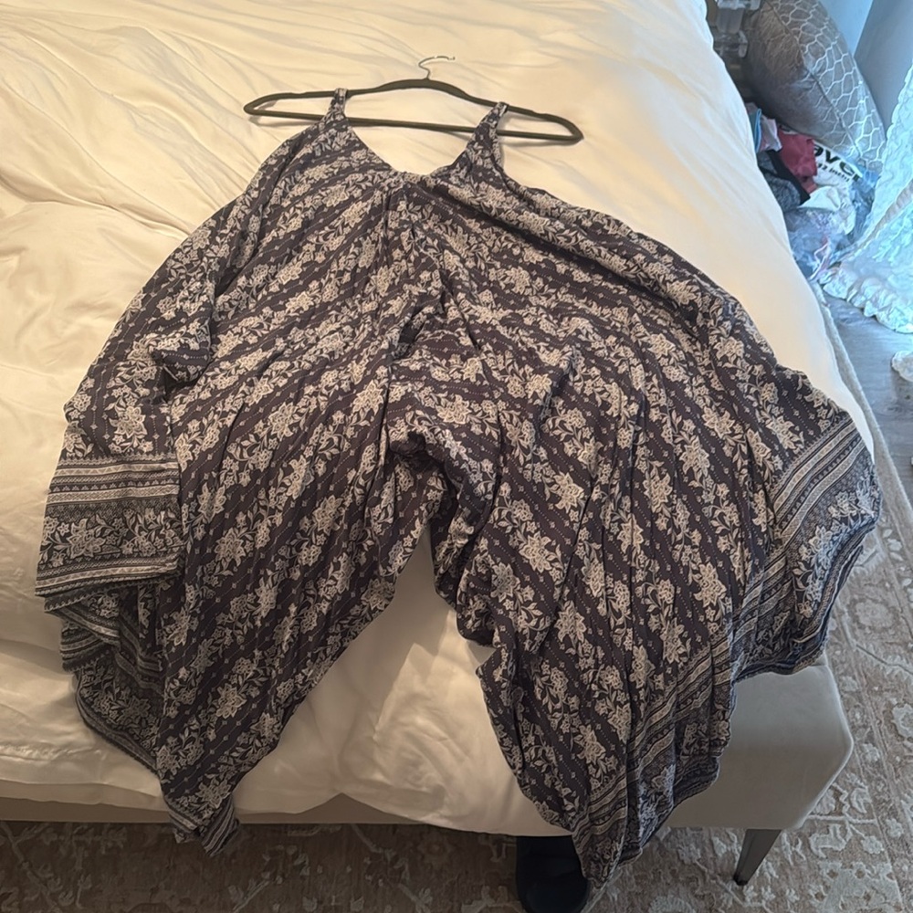 Japna Jumpsuit size XS navy pattern